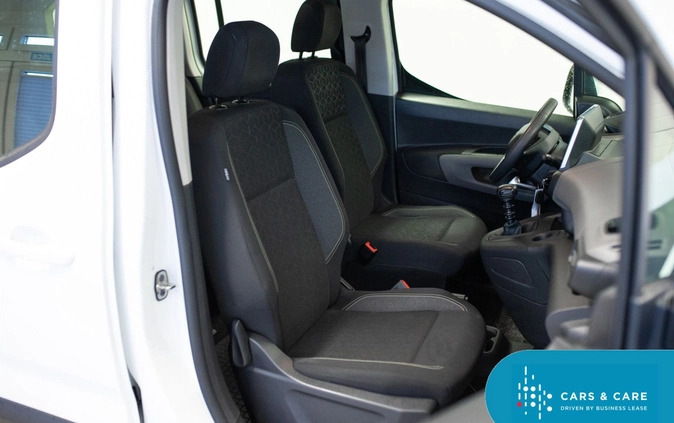 Peugeot Rifter cena 67900 przebieg: 128065, rok produkcji 2019 z Krynki małe 232